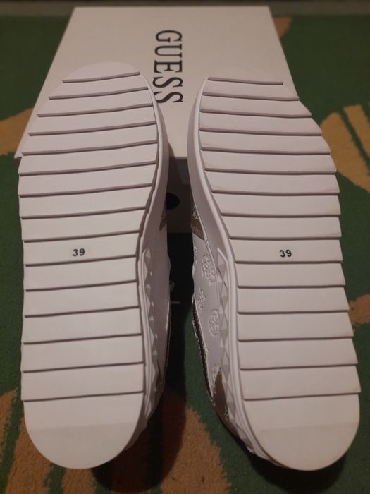 Обувки GUESS original