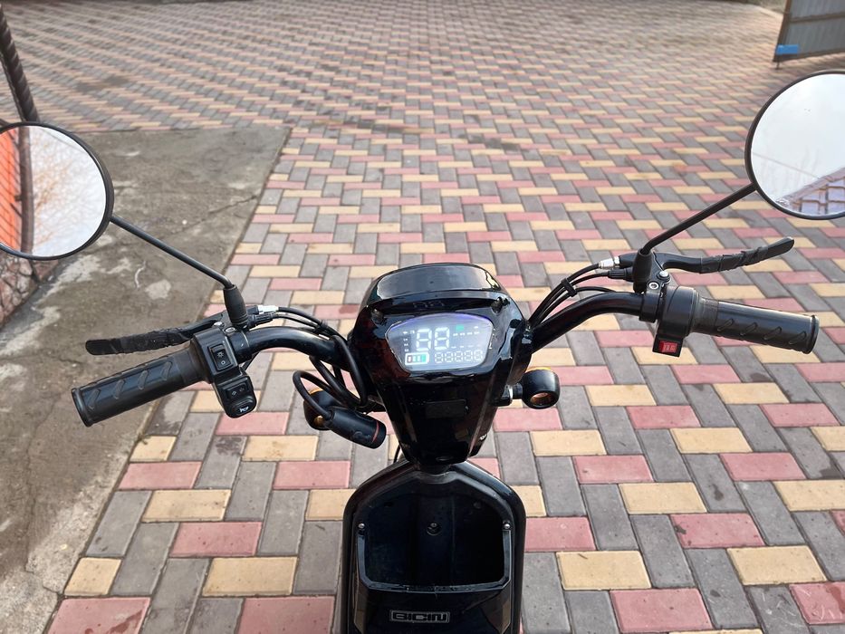 электро скутер ск8