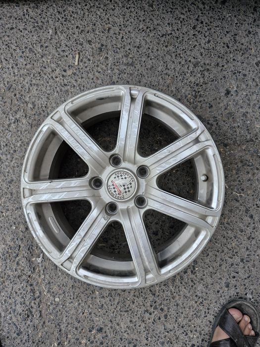 Диск Toyota corolla