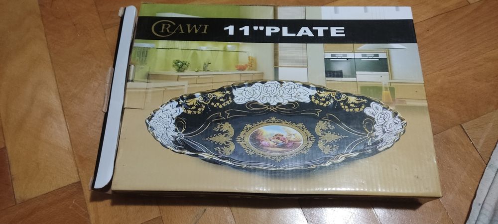 Vând un platou de 11 inch de la firma Rawi.