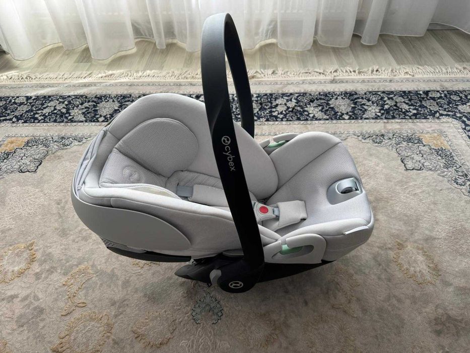 Scoica auto Cybex Cloud T+ Platinum White