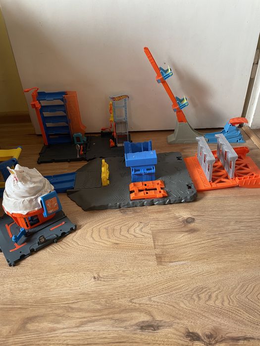 Писти hot wheels