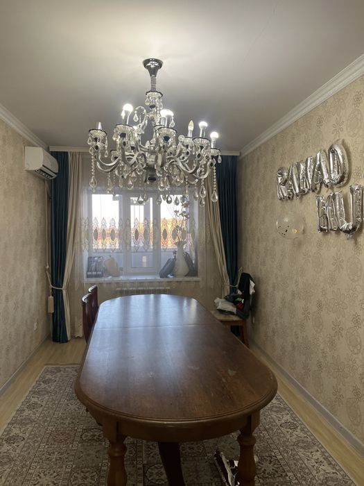 Продам Люстра, стол