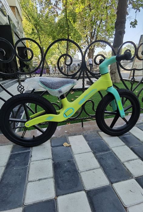 Детские беговелы 12 размер