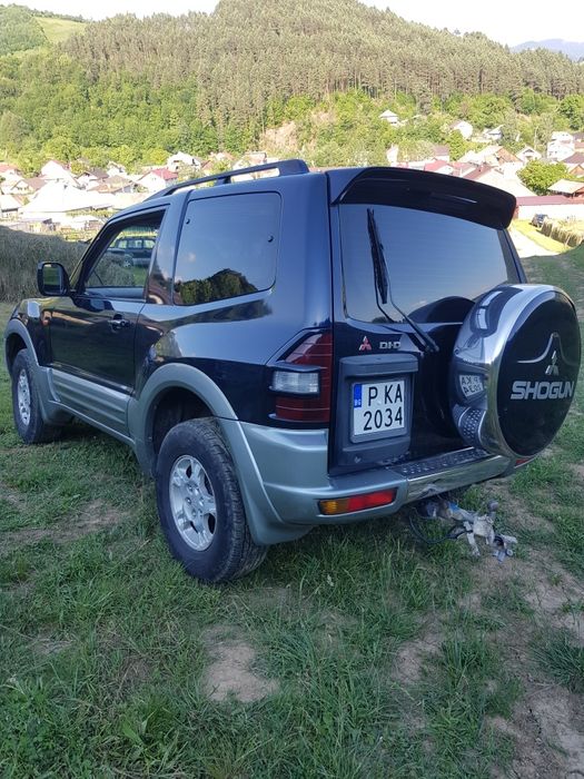 Dezmembrez Mitsubishi pajero mk3 motor 3.2 cutie automată