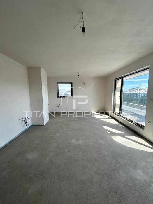 Продава се Тристаен апартамент в Пловдив, Христо Смирненски - 166 кв.м за 1013 €/кв.м - Снимка #2