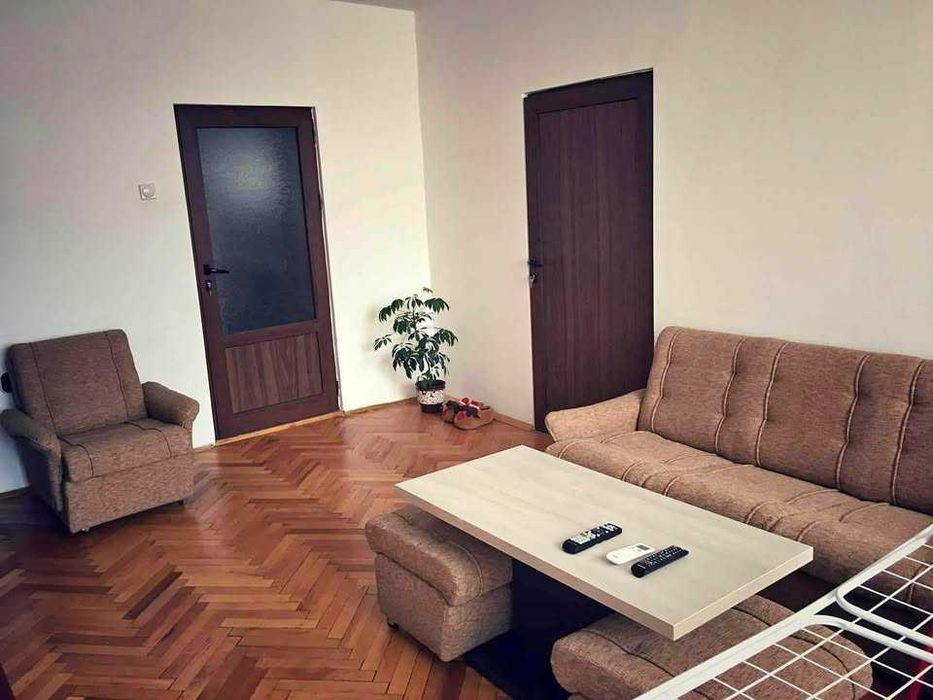 Дава се под наем Двустаен апартамент в Враца, Промишлена зона - 75 кв.м за 255 € - Снимка #11