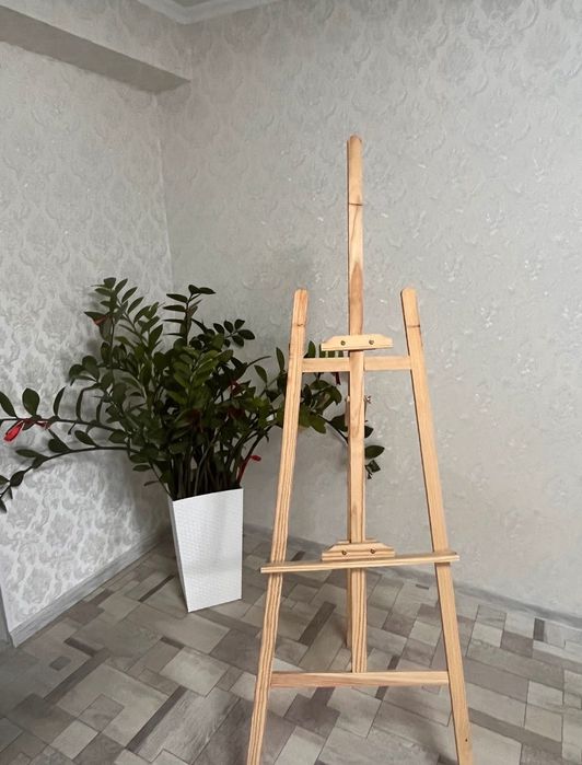 срочно продам мольберт