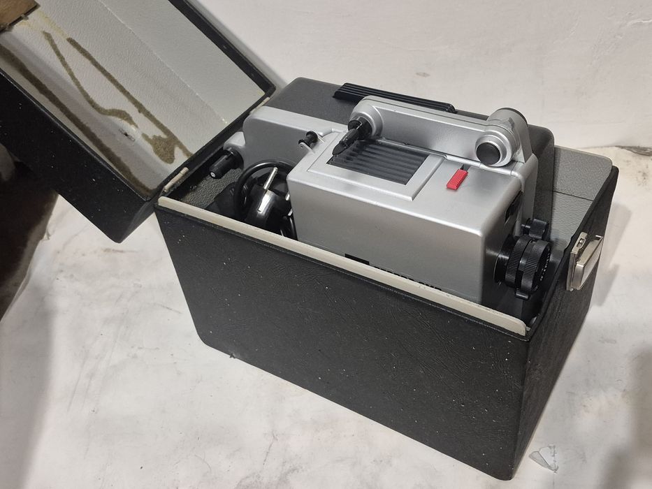 Proiector film cinema 8 mm  Noris