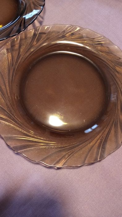 Set 18 farfurii din sticlă fumurie