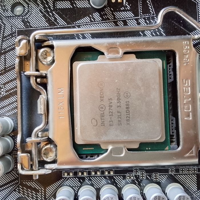 Комплект: материнская плата ASUS H110M-K + процессор Intel Xeon E3-127