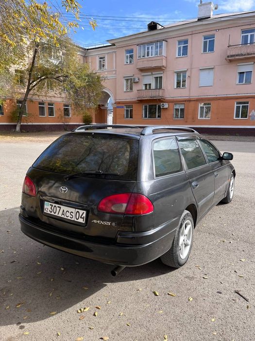 Продам Тойота Авенсис