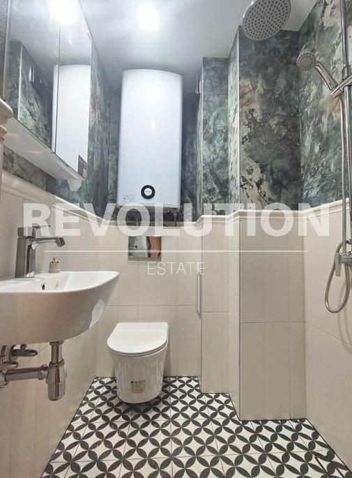 Дава се под наем Тристаен апартамент в Варна, Левски - 70 кв.м за 648.21 € - Снимка #7