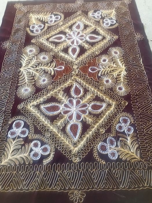 ###Paltava pat mashinkasi sotiladi. Holati yaxshi. Koʻp ishlatilmagan.