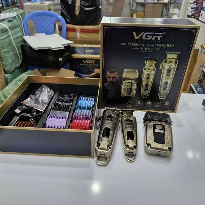 Професионален комплект 3 в 1 машини за подстригване VGR V-642