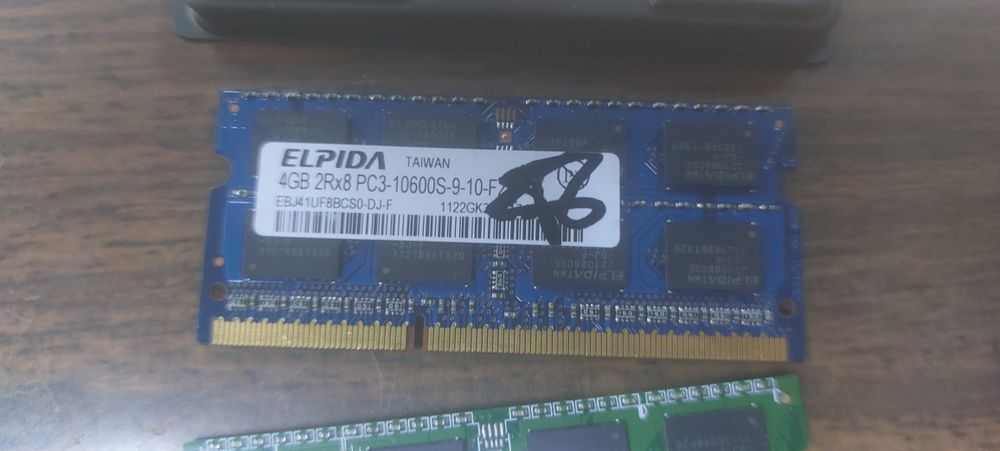 Memori ddr 3  sodimm 4gb