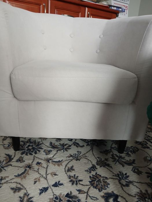 Фотьойл, Айко, бял с крачета, като нов, малко е ползван.