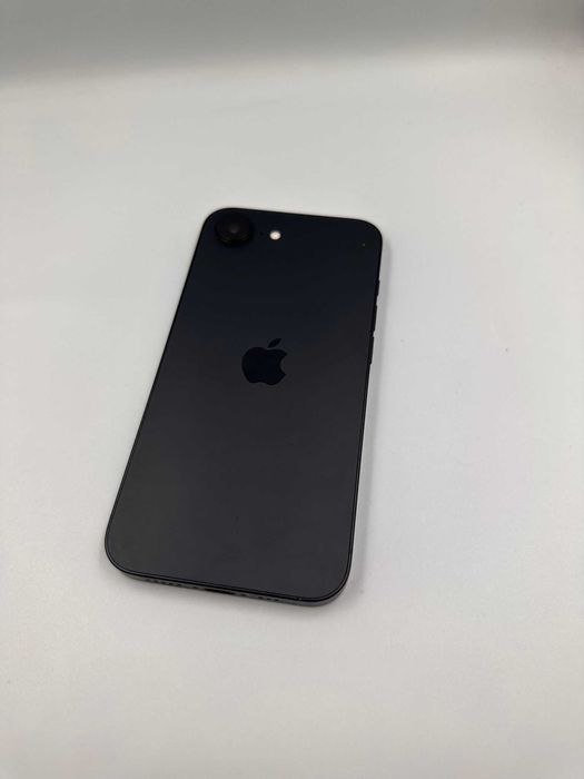 Hope Amanet P5  Iphone 16E / 128gb-baterie 100%