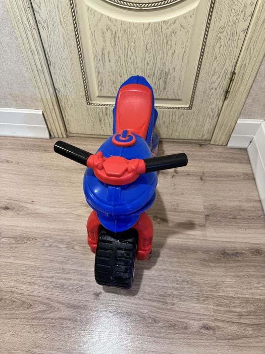 Мотоцикл каталка Spiderman полесье