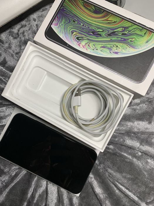 Iphone xs 256gb.