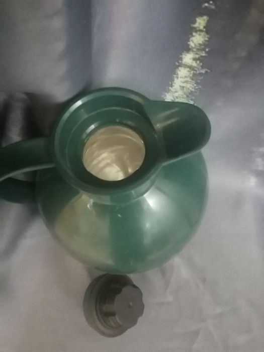 Продам термос для жидкостей