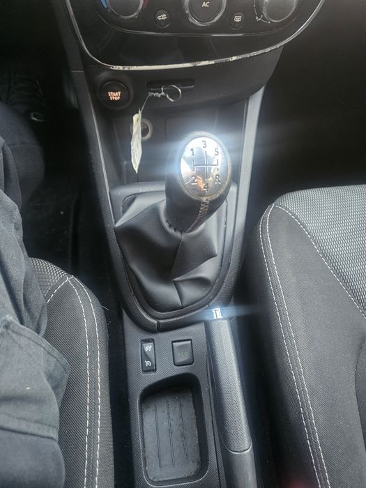 Vând Clio 4 1.5 Dci