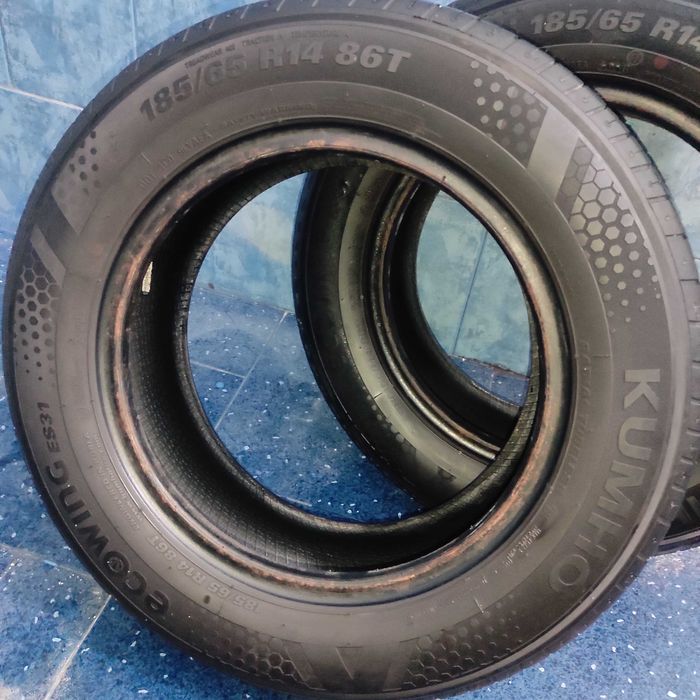 2 броя Летни гуми Kumho 185/65 r14 ecowing es31