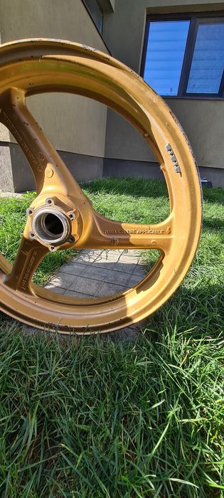 Roata janta față  Honda CBR 1100xx dreapta