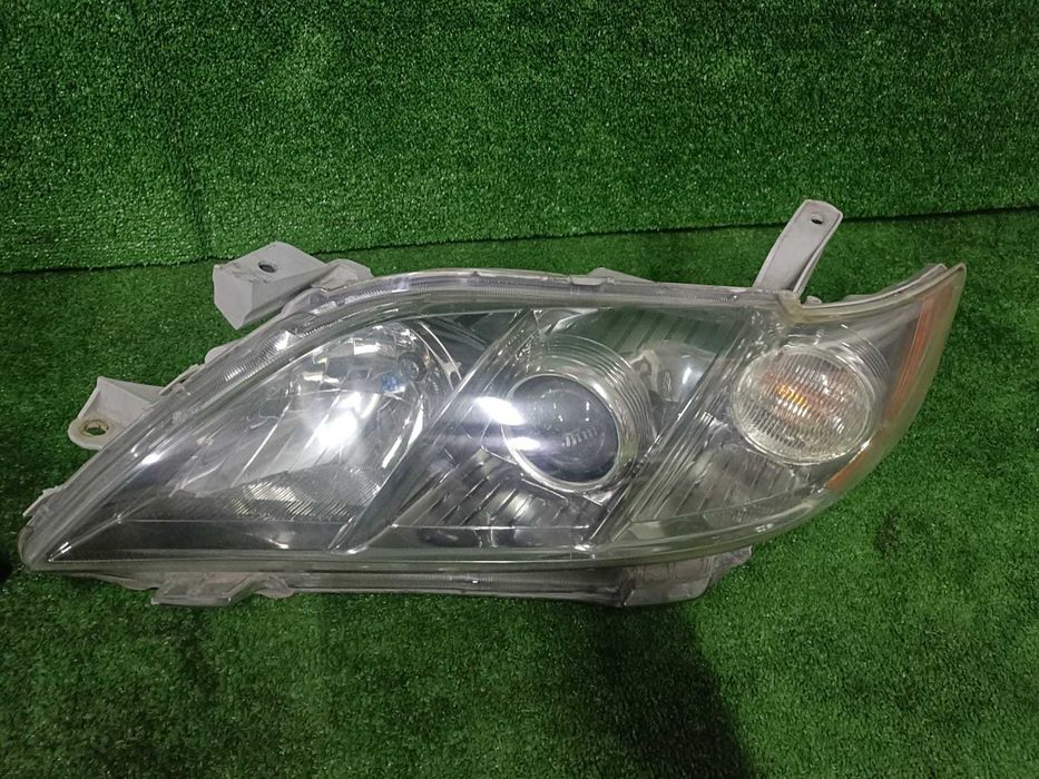 Оригинальные фары от Toyota Camry 40 SE
