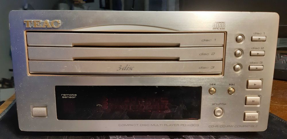Cd Player- TEAC H303