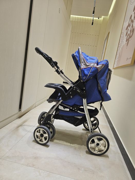 Продам прогулочную коляску