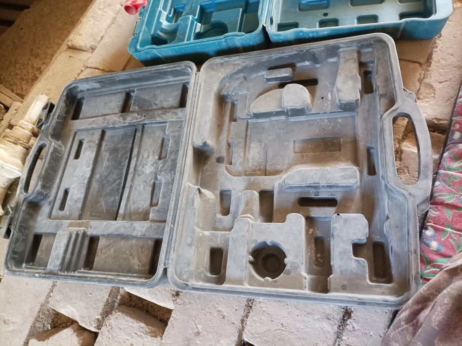 Чемоданчики от перфоратора пустые ящики сумки пластмассовые тары