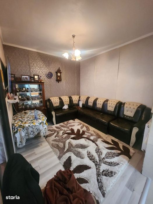Apartament de vanzare, 57 mp, 3 camere,  zona Porii
