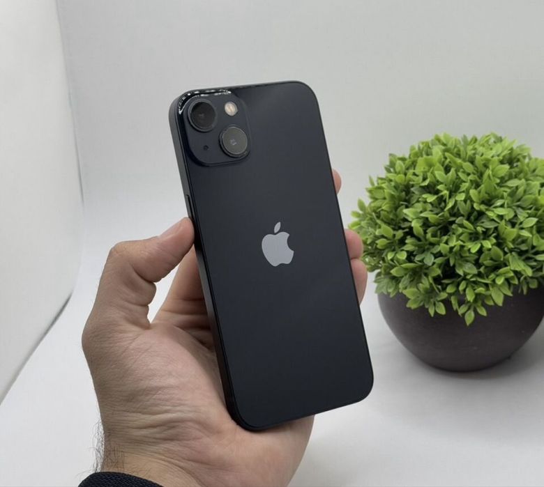 iPhone 13 128GB с гарантией