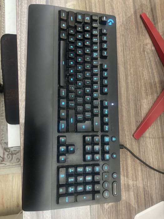 Клавиатура Logitech G213