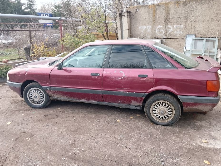 Продам Ауди 80 б3 на ходу