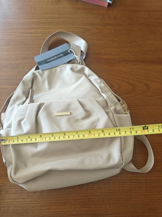 Градска раница Golf Quality в бежово. Нова!