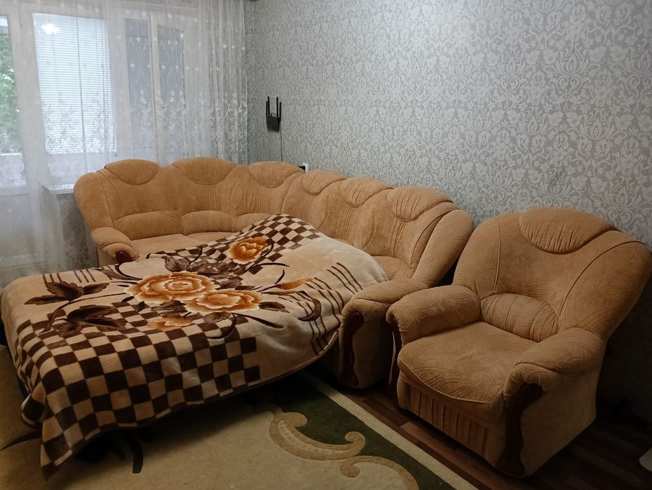 Продам диван в отличном состоянии.