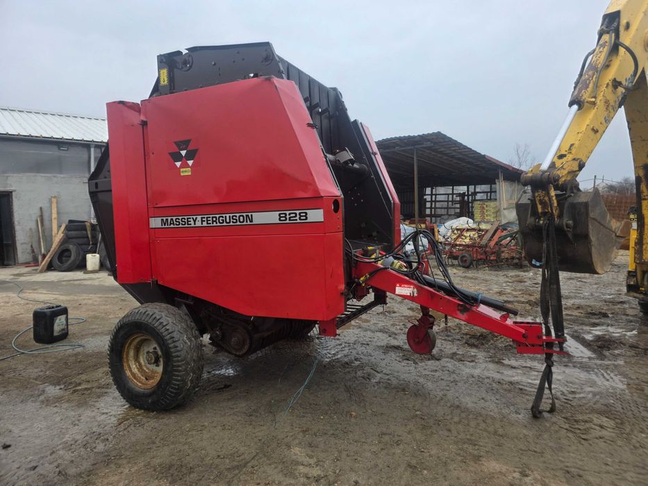 Presă de balotat rotunda Massey Ferguson  828