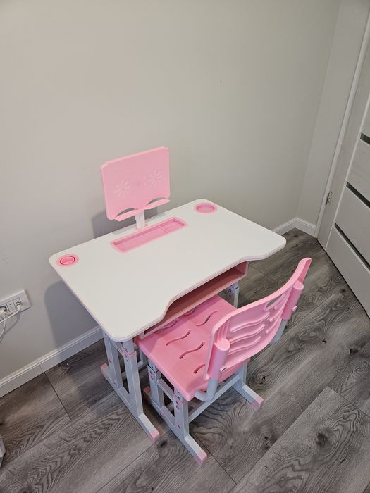 Birou si scaunel reglabil din pal, metal si plastic pentru copii, 69x4