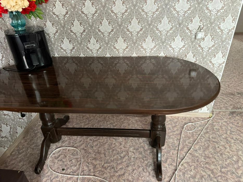 Продам стол в отличном состоянии