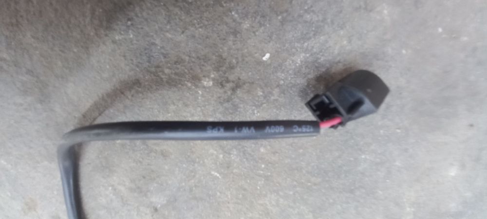 Штекер на компрессор