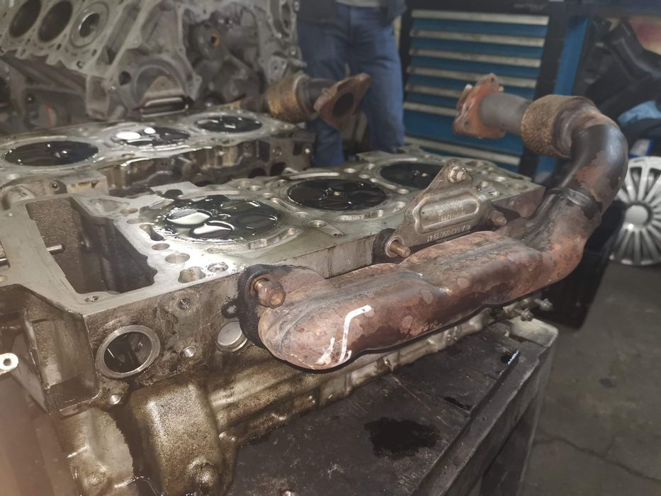 Solutie curatat chiuloase 5L.Curatitor motoare si aluminiu.1L+8L apa