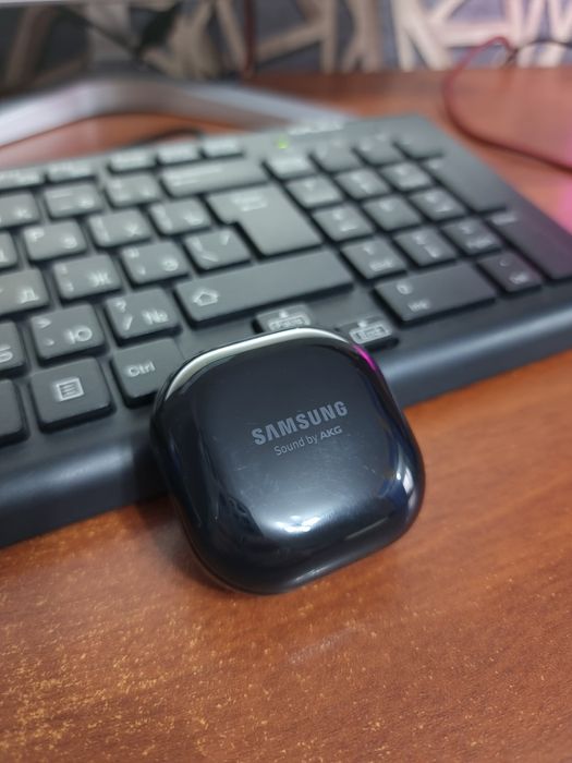 Наушники Galaxy buds live