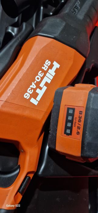 Hilti rotopercutor ,sabie pe acumulator de 30 V