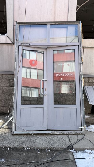 Продам алюминий двери