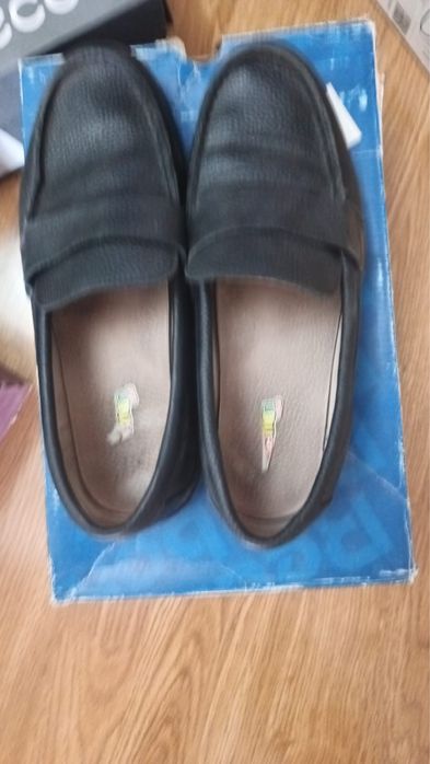 Продам Детская обувь на мальчика