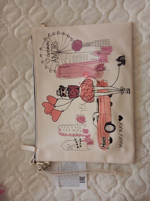 Продам косметичку