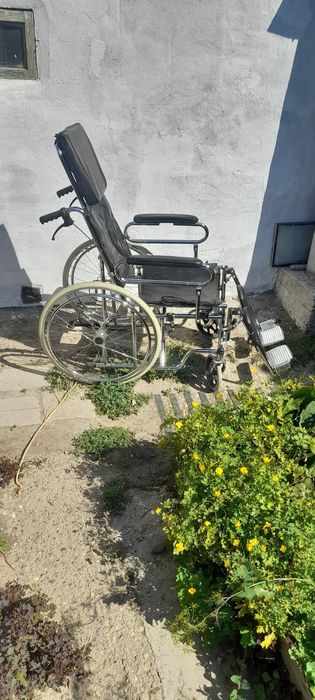 Продам механическую инвалидную коляску
