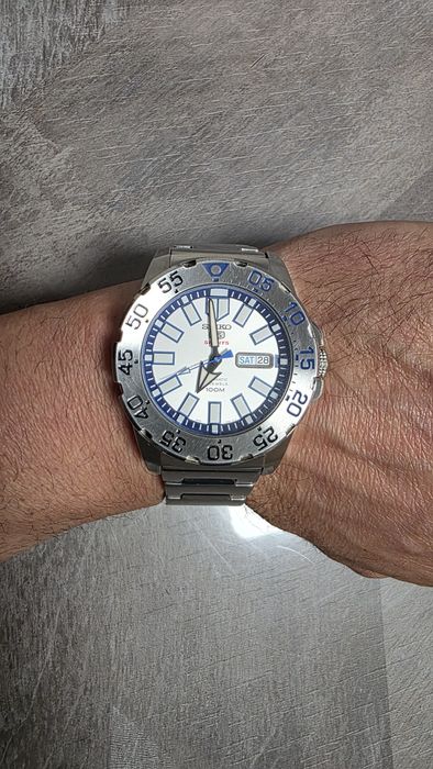 Seiko 5 Sports "Baby Ice Monster"